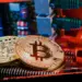Биткоин снова пошел в рост: цена BTC достигла $24000